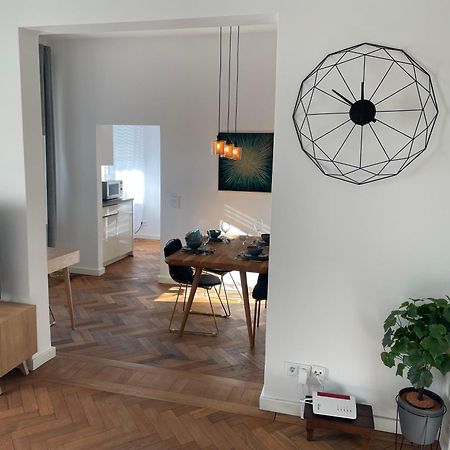 Grosse Wohnung In Westend Munich Extérieur photo